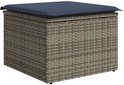 Grijze rotan poef met blauw kussen, 55x55x33.5cm.