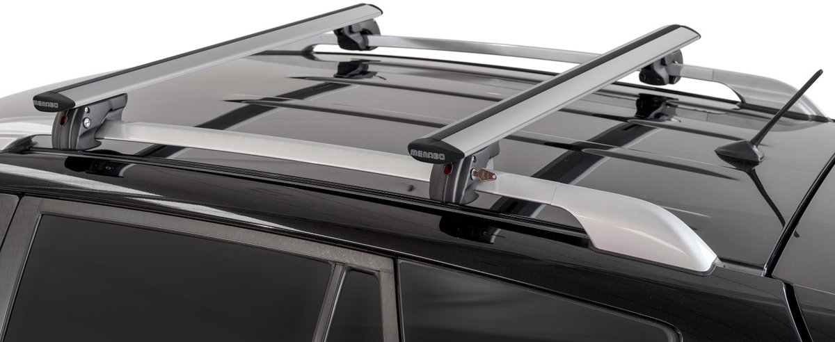 Dakdragers geschikt voor Mercedes-Benz EQB (X243) 2021-heden Menabo Fender XL zilver