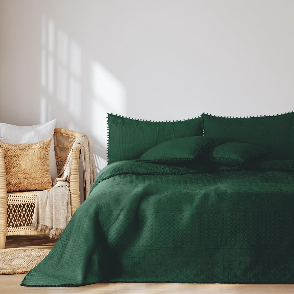 Azomor® Dubbelzijdige donkergroene sprei met pompons en ultrasonisch stiksel