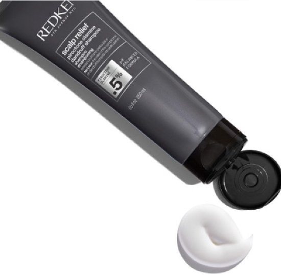 Redken Scalp Relief Dandruff Control Shampoo – Anti-roos shampoo voor de geïrriteerde hoofdhuid – 250 ml