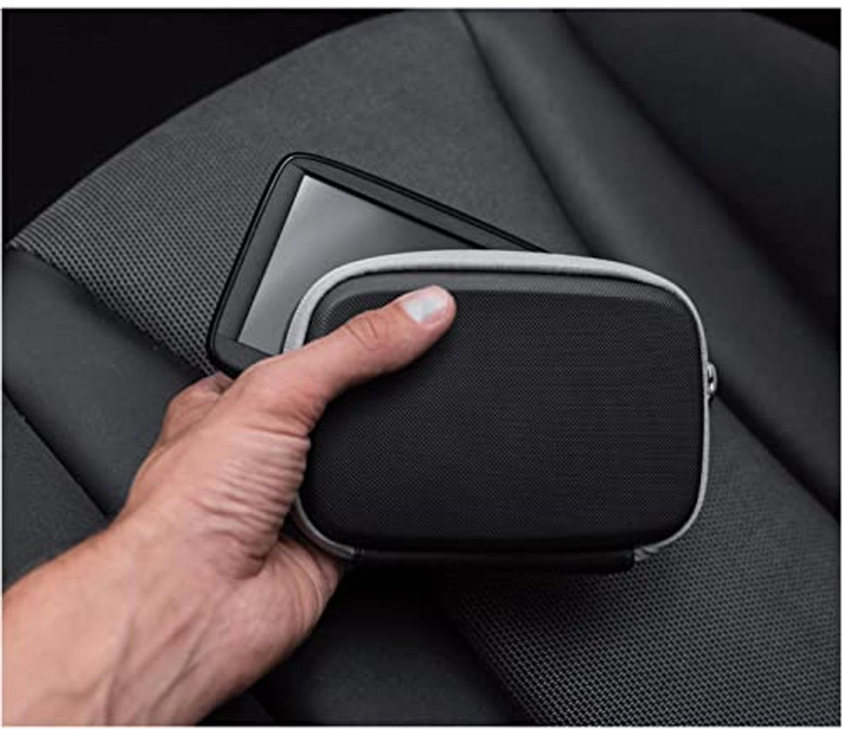 TomTom beschermtas voor 4,3 inch en 5 inch TomTom navigatiesystemen (TomTom Start, Via, Rider, GO Basic/Essential/Classic/Premium/Discover, GO Expert) – foto 4