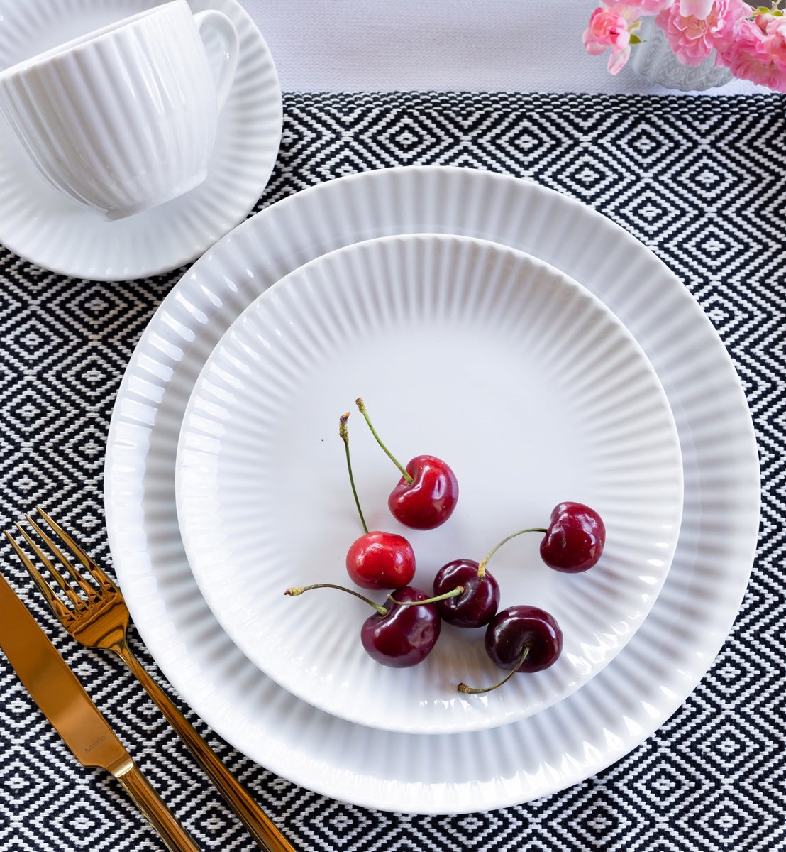 LUBIANA Daisy Servies 46 Delen 6 Pers. Wit porselein