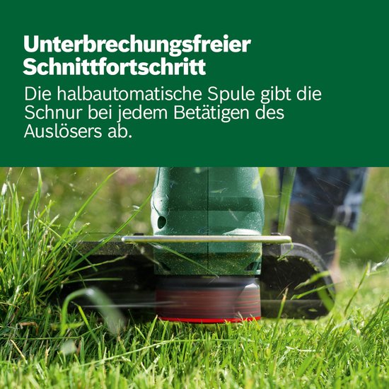 Close-up van een grastrimmer die gras snijdt, met tekst 'Unterbrechungsfreier Schnittfortschritt' (ononderbroken snijvoortgang).