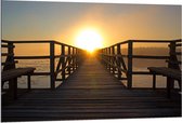 Dibond - Steiger aan Strand met Ondergaande Zon - 120x80cm Foto op Aluminium (Wanddecoratie van metaal)