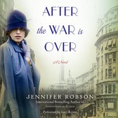 Vrouw in blauwe jas en hoed, met de tekst "AFTER the WAR is OVER".