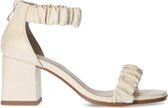 Sacha - Dames - Off white sandalen met geplooide details - Maat 41
