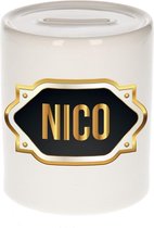 Nico naam cadeau spaarpot met gouden embleem - kado verjaardag/ vaderdag/ pensioen/ geslaagd/ bedankt