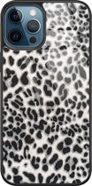 iPhone 12 hoesje glas - Luipaard grijs - Hard Case - Zwart - Backcover - Print / Illustratie - Grijs