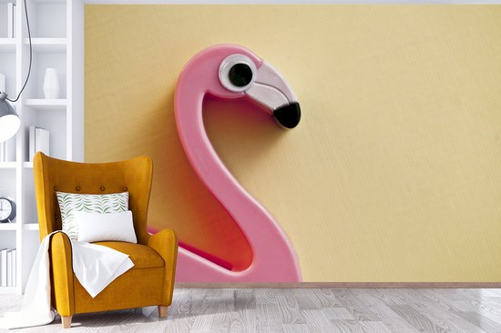 Papier peint Papier peint photo en vinyle - Flamingo avec grand oeil largeur 330 cm x hauteur 220 cm - Tirage photo sur papier peint (disponible en 7 tailles)