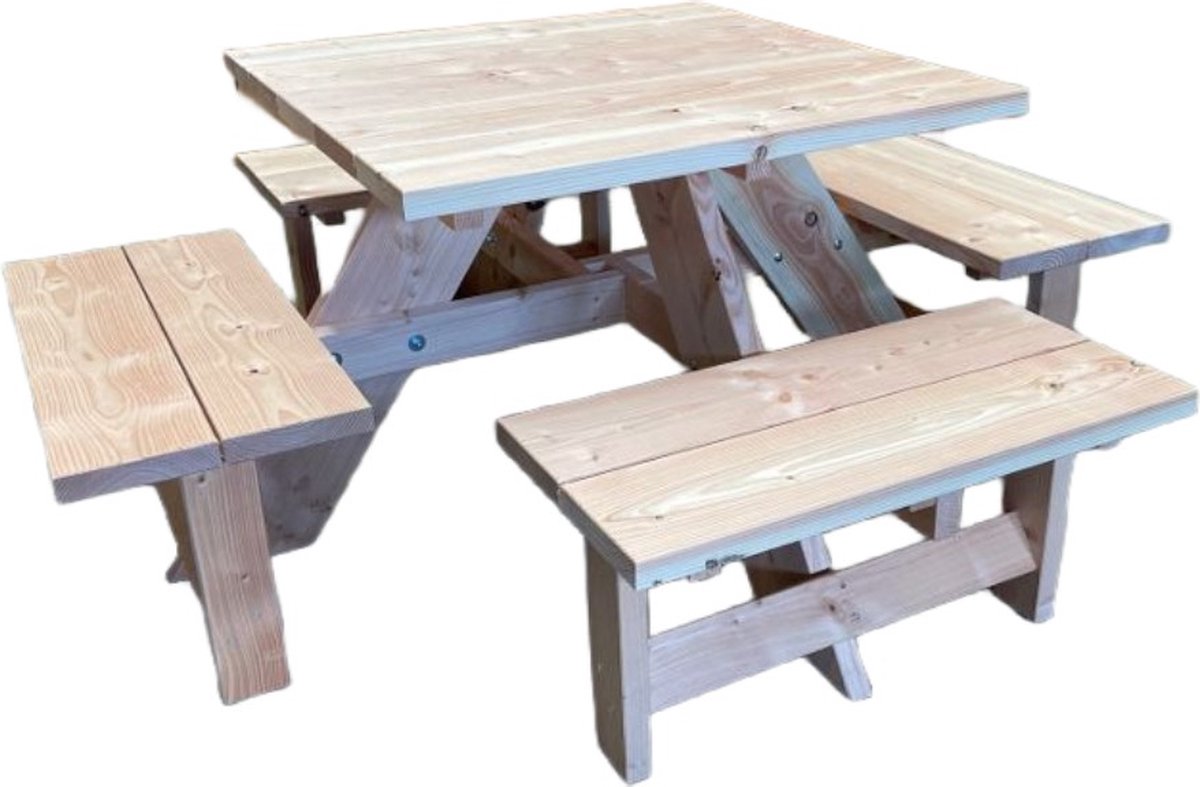 Rockwood® Picknicktafel Vierkant Douglas 1.00m Montage op locatie. Extra gemak en vakkundige service