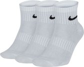 Nike Everyday Lightweight Ankle Sokken Sportsokken - Maat 46-50 - Unisex - wit/zwart