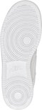 Onderkant van een witte Nike Court Vision sneaker met cirkelvormig profiel en Nike logo.