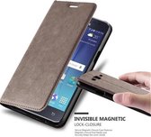 Cadorabo Hoesje voor Samsung Galaxy J5 2015 in KOFFIE BRUIN - Beschermhoes met magnetische sluiting, standfunctie en kaartvakje Book Case Cover Etui