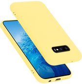 Cadorabo Hoesje geschikt voor Samsung Galaxy S10e in LIQUID GEEL - Beschermhoes gemaakt van flexibel TPU silicone Case Cover