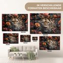 Een close-up van een leeuw te midden van oranje en rode bloemen, met diverse formaten aangegeven.