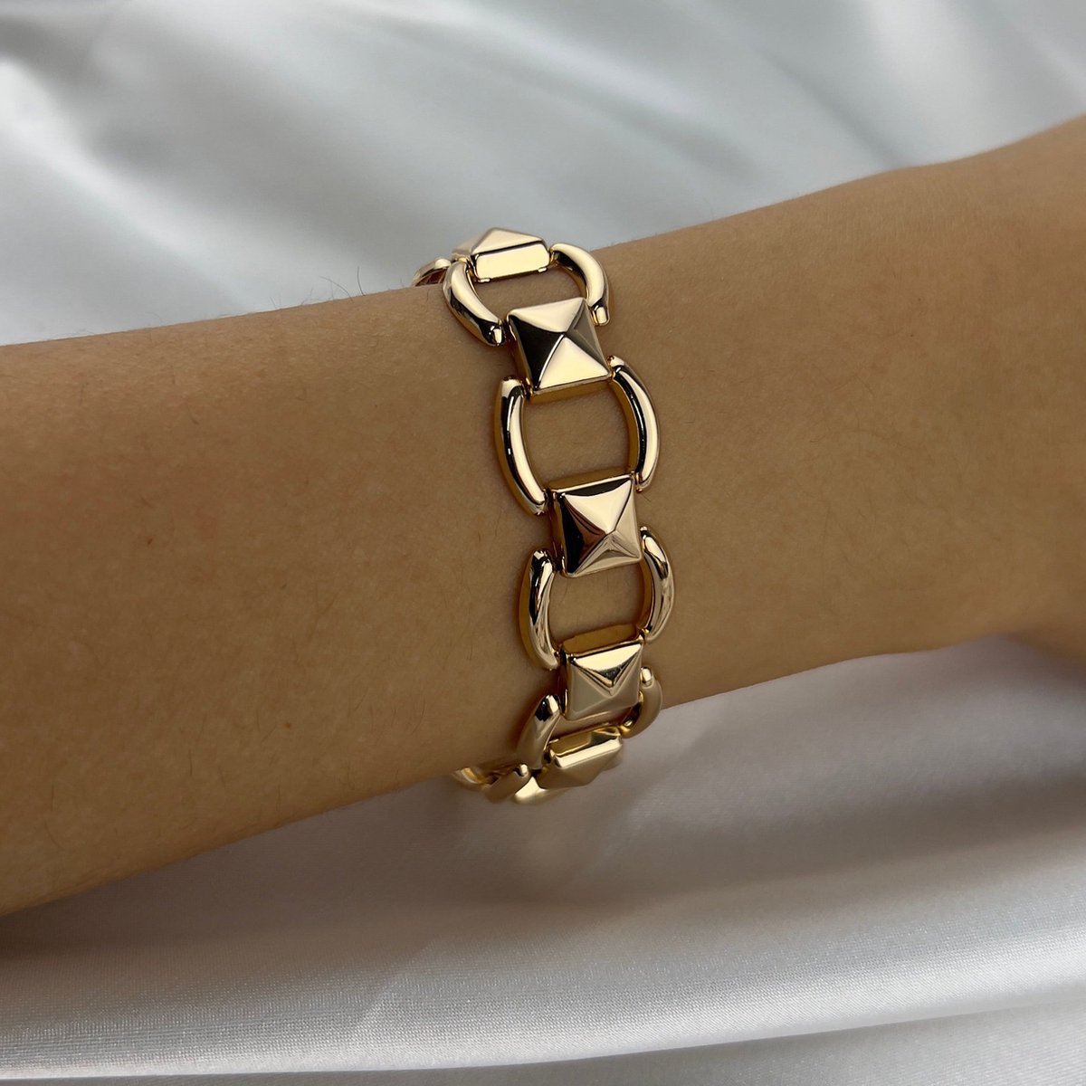 Brass Bracelet Gold 18K