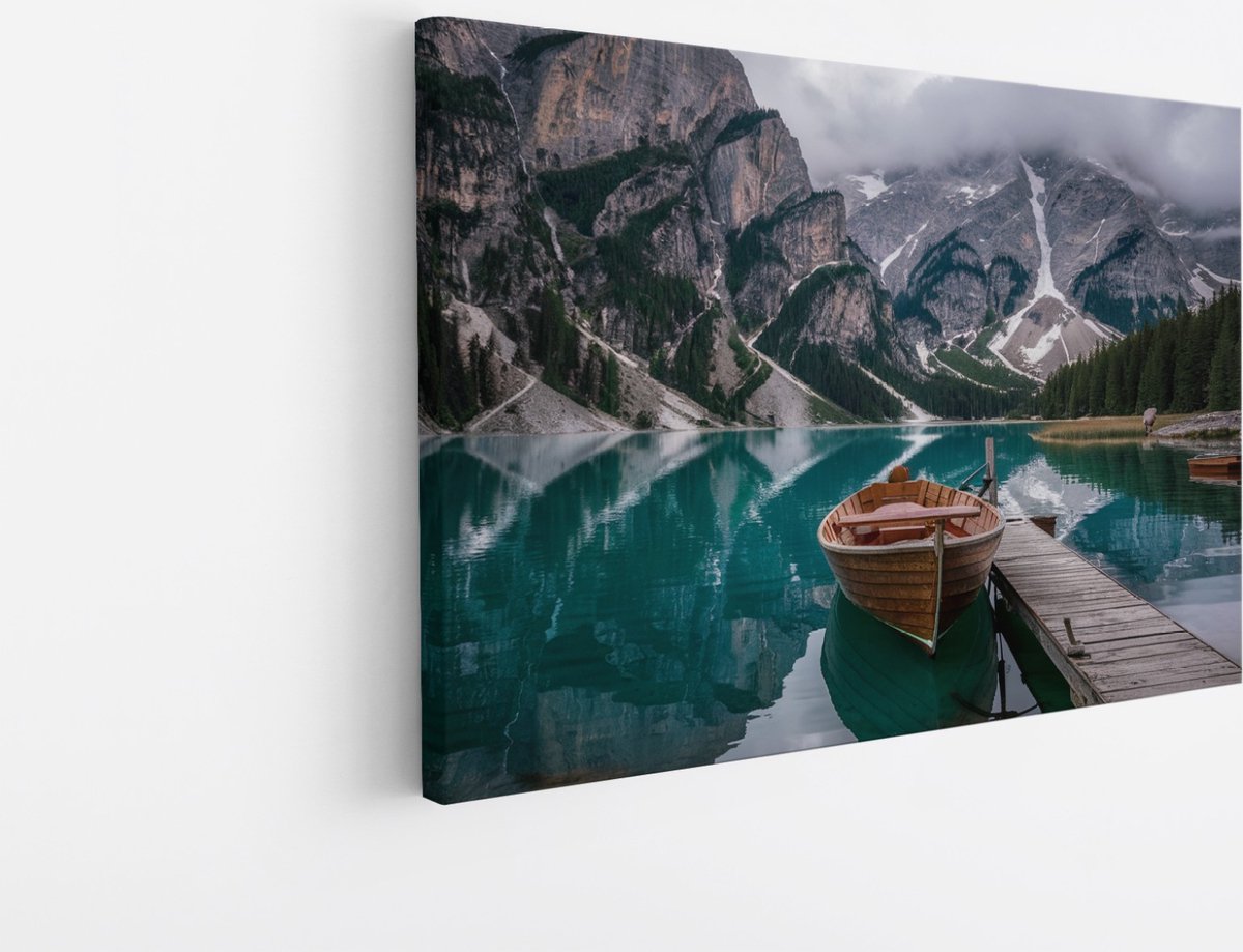 Saammp Canvas Schilderij - Boot in de dolomieten - Landschap - Natuur - 90x60 - Foto op canvas - Wanddecoratie - Muurdecoratie Woonkamer - Slaapkamer decoratie - Canvas Print Multicolor