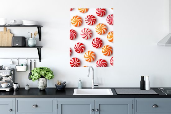 Muurstickers - Sticker Folie - Snoep - Patroon - Rood - Oranje - 60x80 cm - Plakfolie - Muurstickers Kinderkamer - Zelfklevend Behang - Zelfklevend behangpapier - Stickerfolie