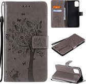 Voor LG K42 Tree & Cat Pattern Pressed Printing Horizontale Flip PU Leather Case met houder & kaartsleuven & portemonnee & Lanyard (grijs)
