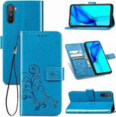 Voor Huawei Mate 40 Lite / Maimang 9 Vierbladige sluiting Reliëfgesp Mobiele telefoonbescherming Leren hoes met Lanyard & Card Slot & Wallet & Bracket-functie (blauw)