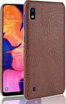 Samsung Galaxy A10 Hoesje - Mobigear - Krokodil Serie - Hard Kunststof Backcover - Bruin - Hoesje Geschikt Voor Samsung Galaxy A10