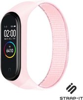 Nylon Smartwatch bandje - Geschikt voor  Xiaomi Mi Band 5 / 6 nylon bandje - lichtroze - Strap-it Horlogeband / Polsband / Armband