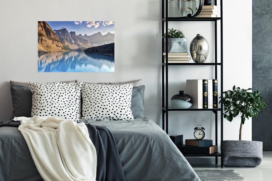 Moraine Lake près de la province de l'Alberta au Canada Poster 90x60 cm - Tirage photo sur Poster (décoration murale salon / chambre)