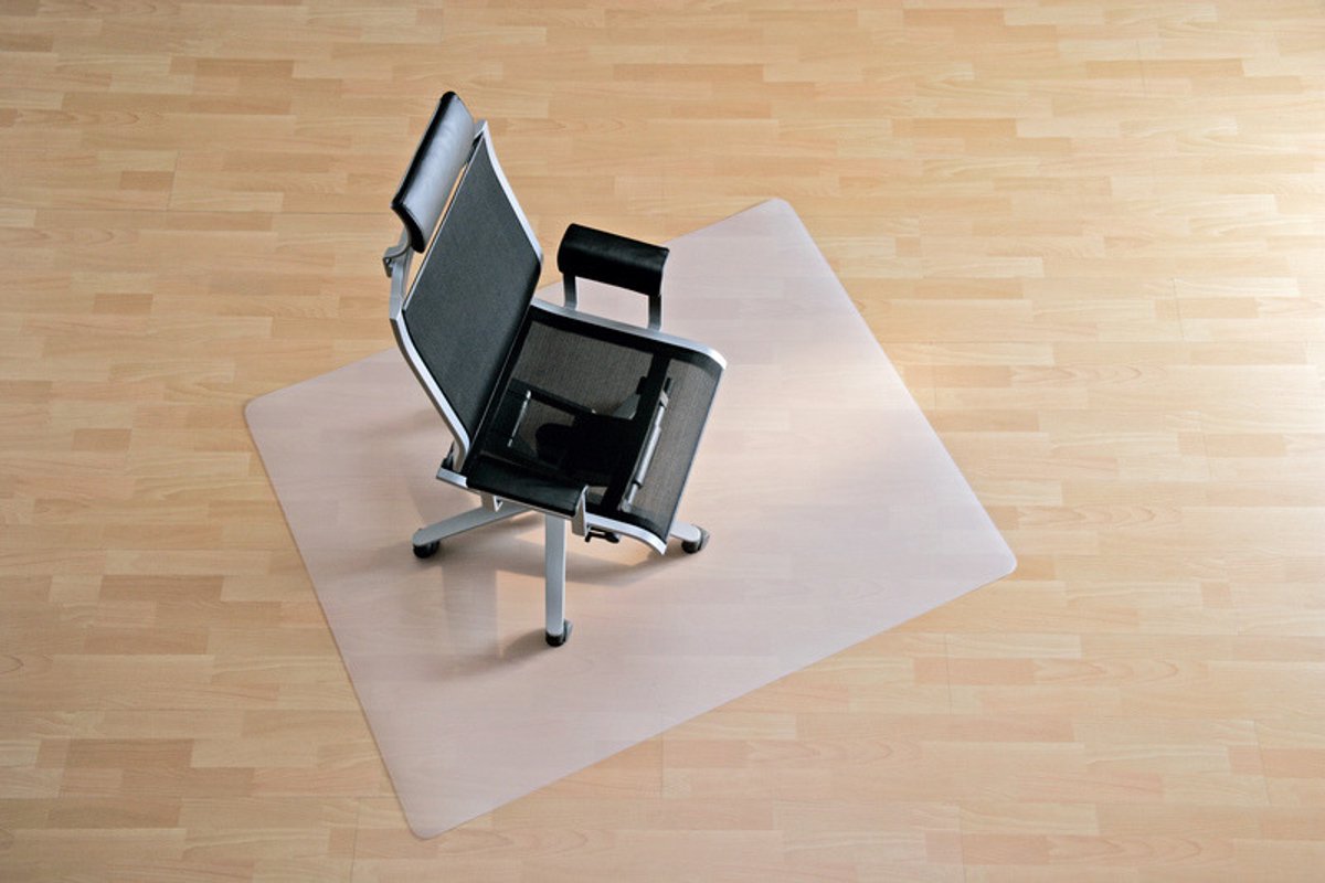 Vloermat Kangaro harde vloer 120 x 150 cm milky voor harde vloer. Van PP