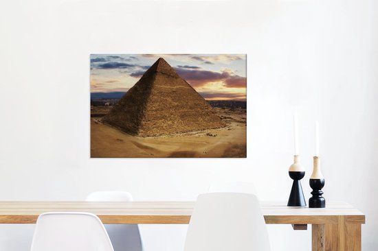 Canvas Schilderij De piramide van Giza vlak voor zonsopkomst - 60x40 cm - Wanddecoratie