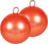 2x stuks skippybal rood 60 cm voor kinderen - Skippyballen buitenspeelgoed voor jongens/meisjes