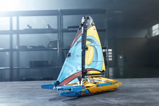 Racing Yacht | bol