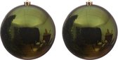 2x Grote donkergroene kunststof kerstballen van 20 cm - glans - donkergroene kerstboom versiering