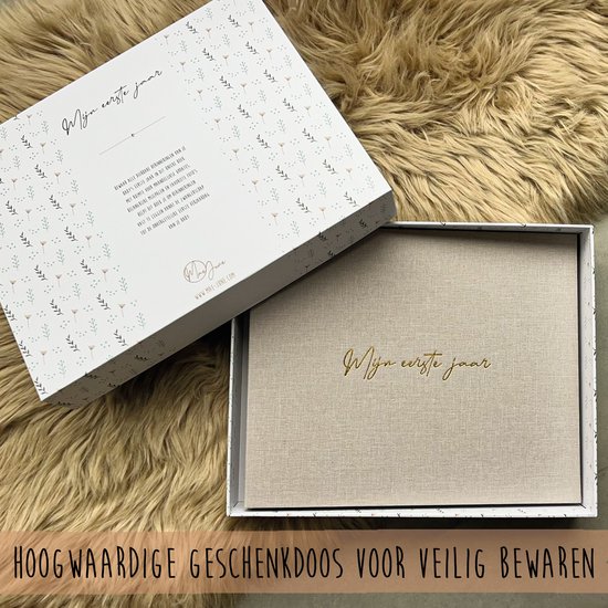 Mae June - Baby invulboek - Baby's Eerste Jaar - Babyboek linnen cover - Mijn Eerste Jaar - Babydagboek - Leg alle bijzondere mijlpalen vast van de zwangerschap tot baby's eerste jaar in dit baby invulboek (0-12 maanden) met 300+ invulvragen van Mae June — afbeelding 4
