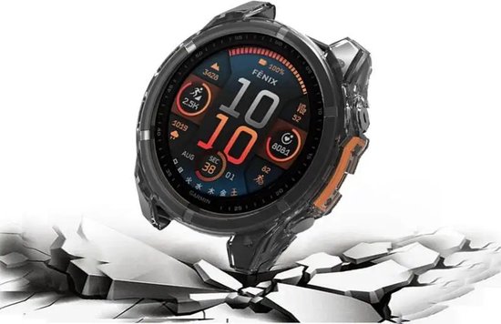 Zwarte TPU beschermhoes met oranje accenten, om een Garmin Fenix 8 smartwatch, die uit gebroken grond tevoorschijn komt.