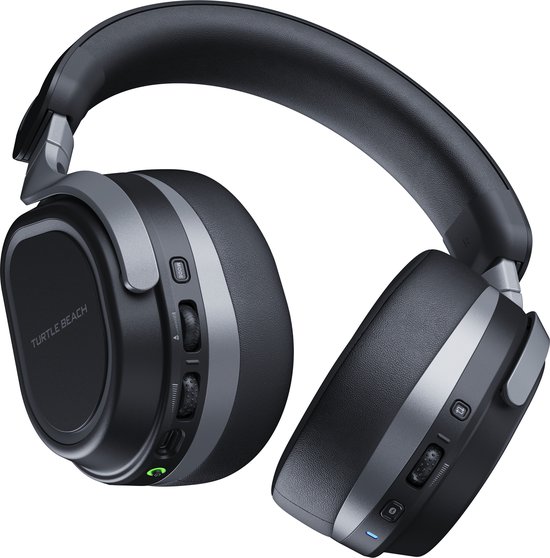 Zwarte Turtle Beach Stealth 700 Gen 3 gaming headset, schuin van voren gezien met knoppen en indicatorlampjes.