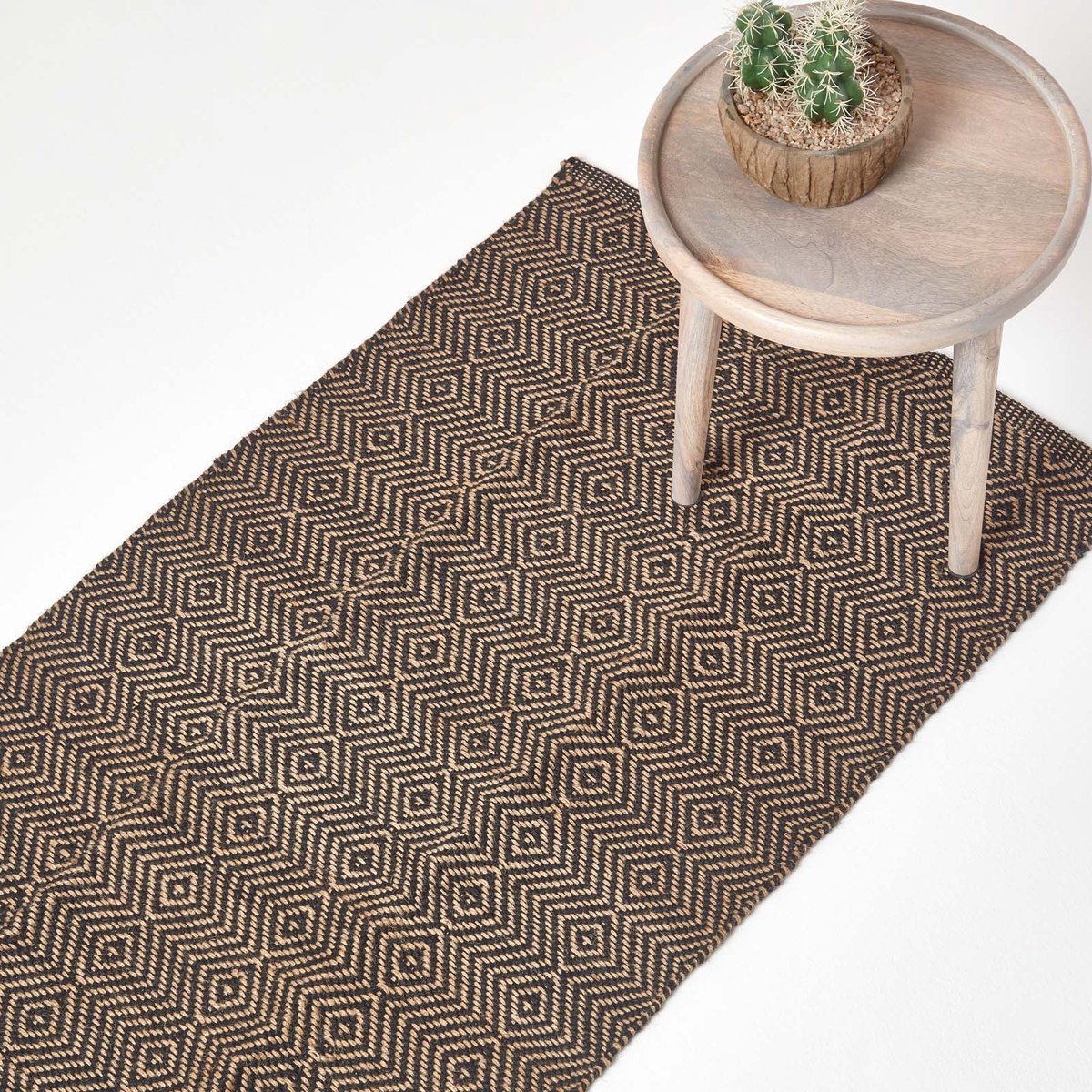 Homescapes Handgeweven vloerkleed van zwart jute met geometrisch patroon 66 x 200 cm