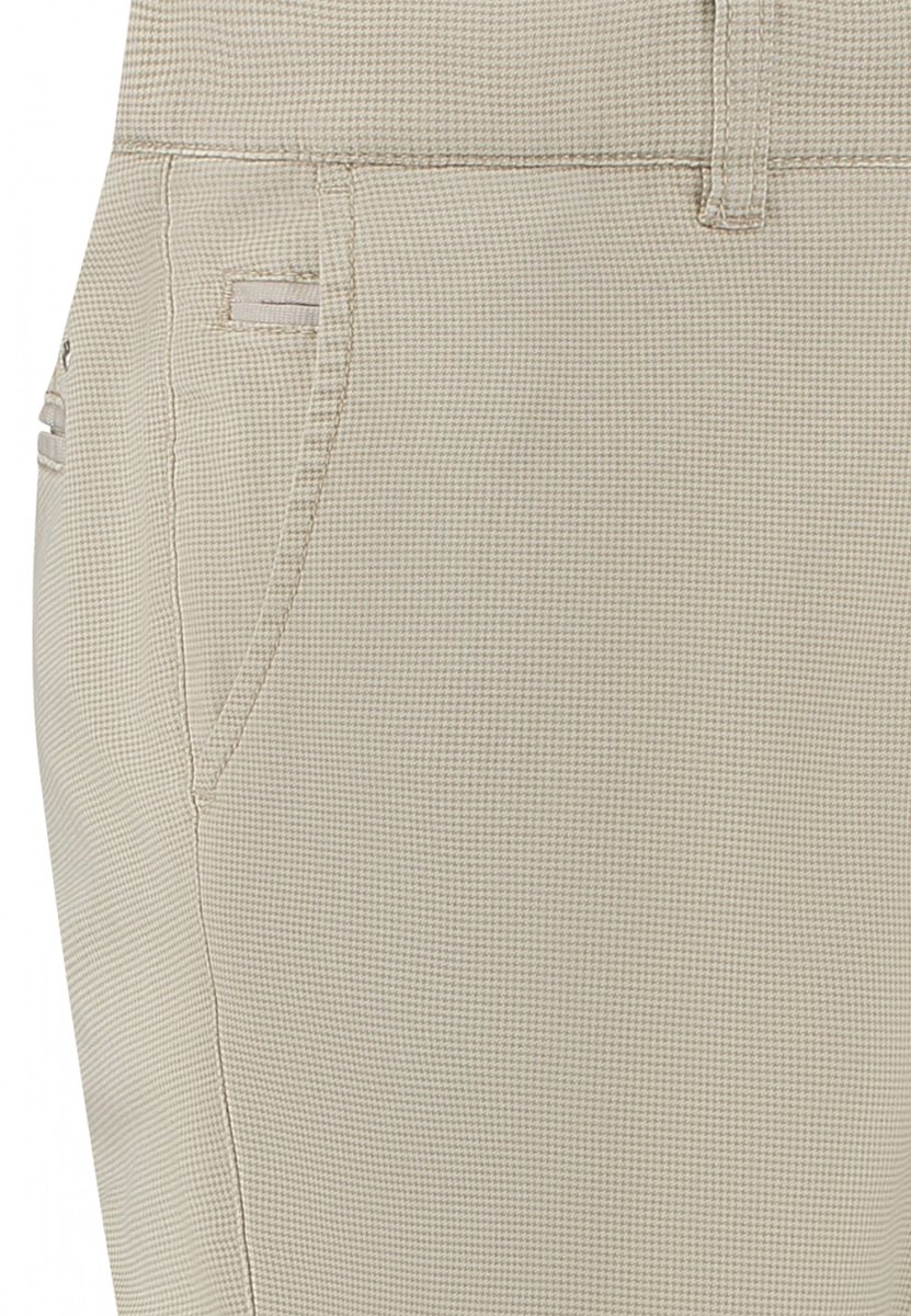 COM4 / Comeback - 21202029 - Modern Chino Collection