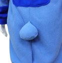 Achterkant van blauwe onesie met rond, lichtblauw staartje en donkerblauwe oren.