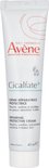 Witte tube met rode en grijze tekst. Avene Cicalfate+ crème voor gevoelige, geïrriteerde huid.
