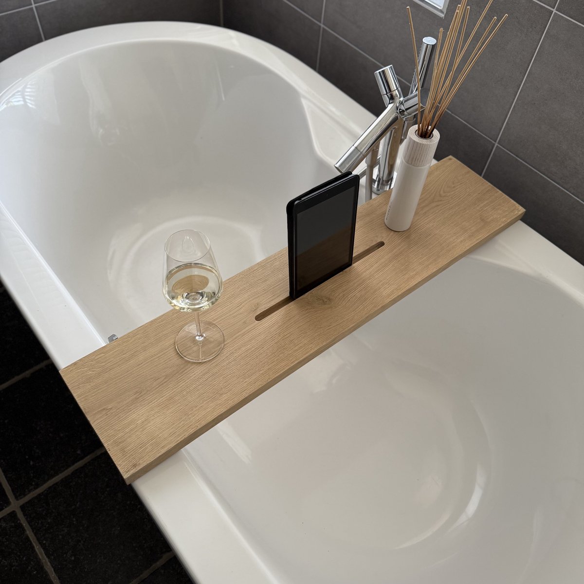 Maison DAM - Badplank eikenhout transparant matte lak - 80x20x3cm - Met Tablet uitsparing - Rubio Monocoat