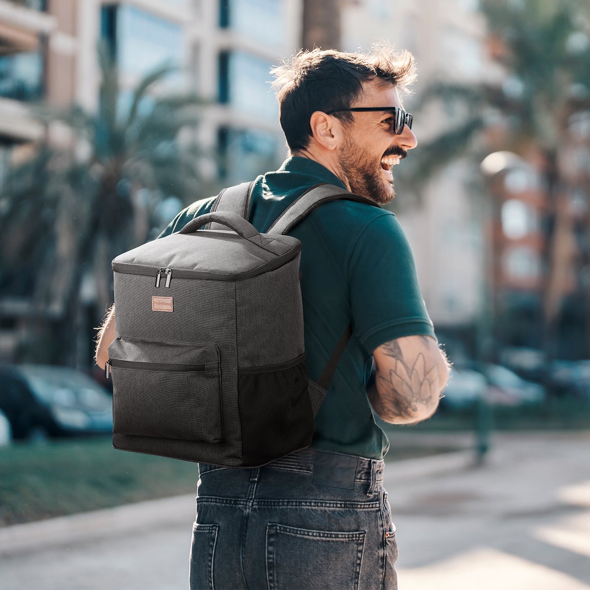 Packaway Koeltas Rugzak 25L - Incl. 2 gratis koelelementen - Incl. gratis flessenopener - Waterafstotend - Anti diefstal vak - 4 Laags geïsoleerd - Grijs — cadeau in Sport & Outdoor - foto 7