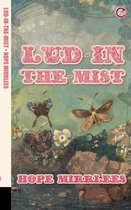 Boekomslag 'Lud-in-the-Mist' van Hope Mirrlees, met twee vlinders en bloemen op een groene achtergrond.