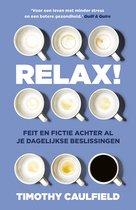 Boek "Relax!" met negen lege kopjes koffie, waarvan het laatste gevuld is met zwarte koffie.