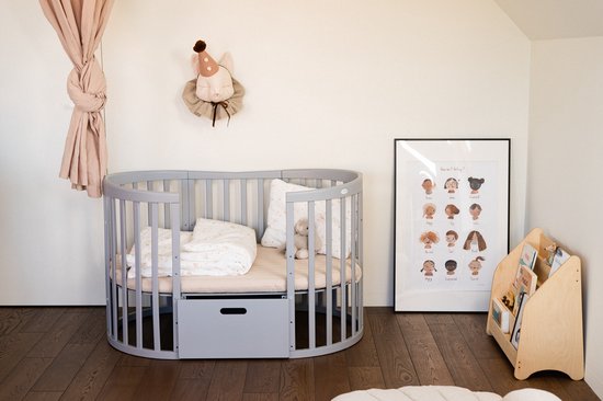 Lit bébé / lit d'enfant multifonctionnel ROUND 7 en 1 avec matelas - Grijs  Grijs | bol