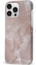 xoxo Wildhearts Marble Brown Sugar - Single Layer - Hard cover geschikt voor iPhone 14 Pro hoesje - Siliconen marmer hoesje iPhone - Beschermhoesje geschikt voor iPhone 14 Pro hoesje marmer - bruin