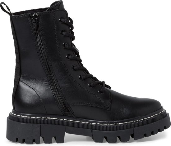 Zwarte Tamaris leren veterlaars met ritssluiting, witte stiksels en profielzool.