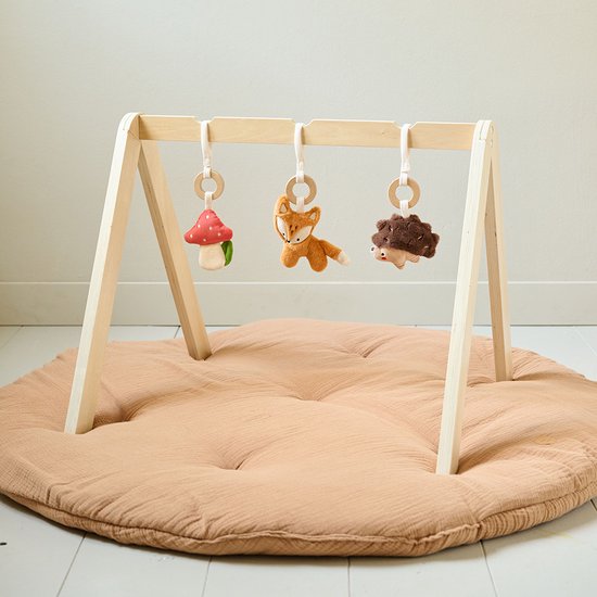 Petite Amélie Babygym Hout - Magisch Bos - Montessori Baby Speelgoed - Incl. 3 Bosdieren met Natuurlijke Geluiden - Naturel Hout & Waterbasis Verf - Veilige, Betoverende Speelomgeving