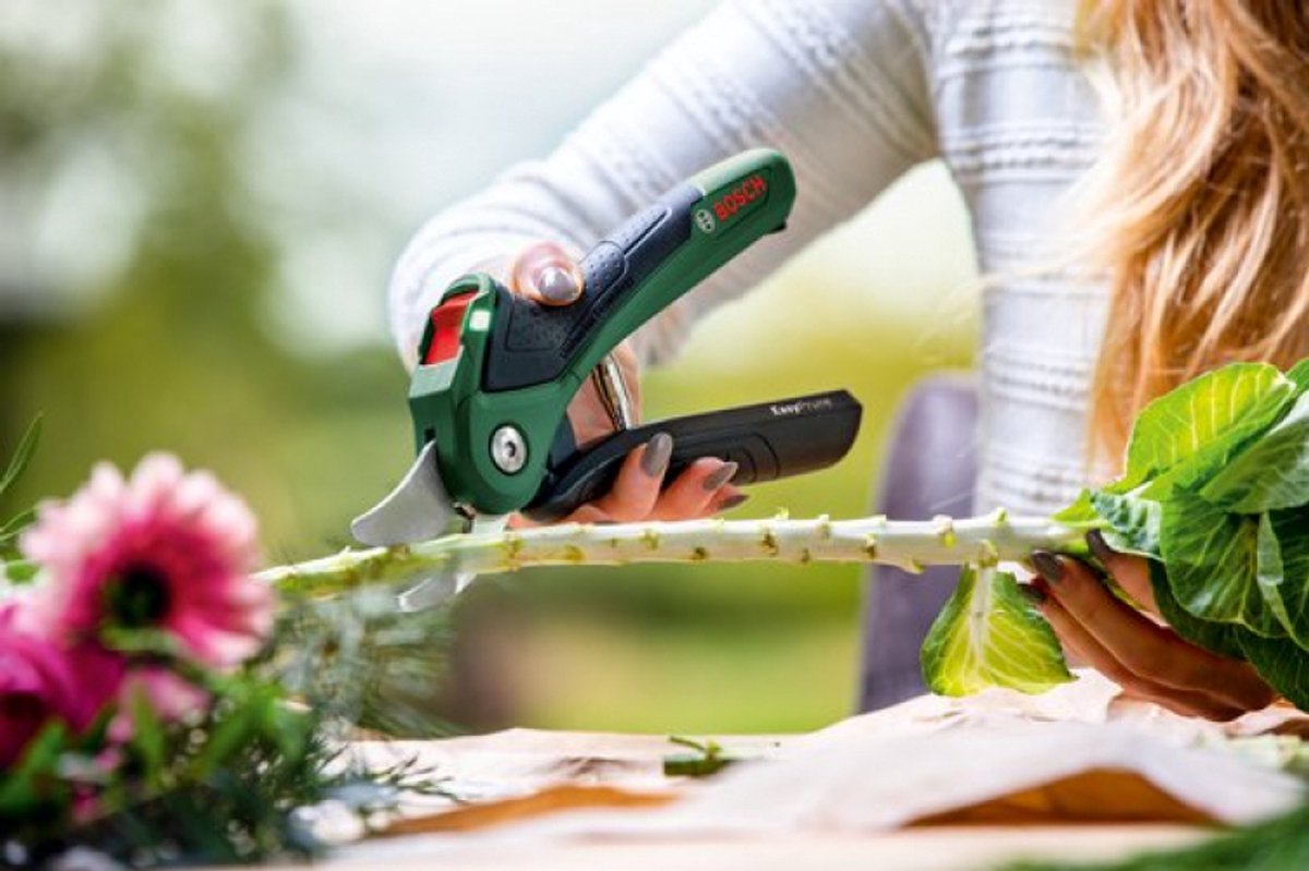 Bosch EasyPrune Accu snoeischaar - Met 3.6 V accu en USB lader