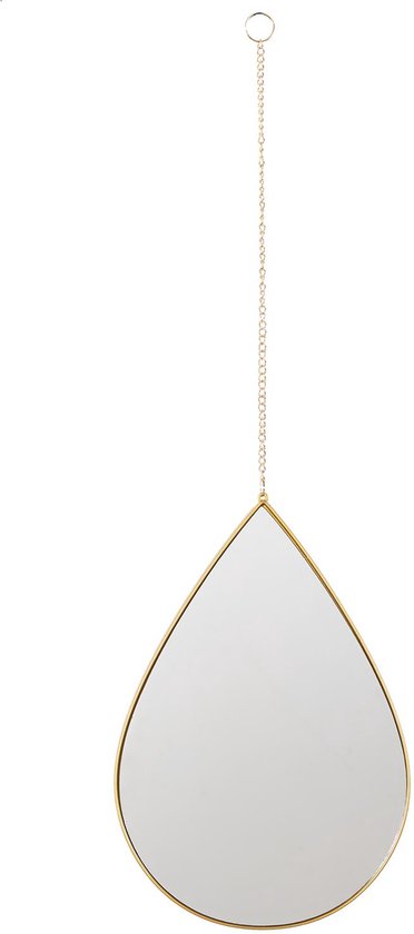 Een druppelvormige spiegel met gouden frame, hangend aan een gouden ketting.
