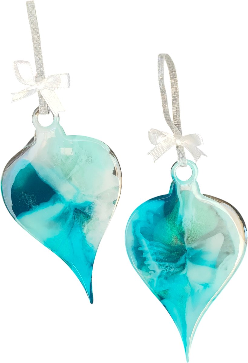 Set van 2 unieke exclusieve kersthangers in kerstbal vorm van Resin Art JR.